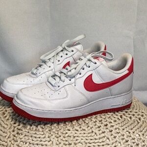 Nike White and Pink Sneakers Classic Air Force 1 Design Women’s 9.5